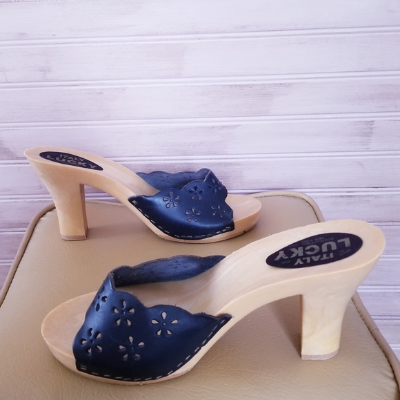 Vintage Lucky Platform Sandals - Picture 4 of 9